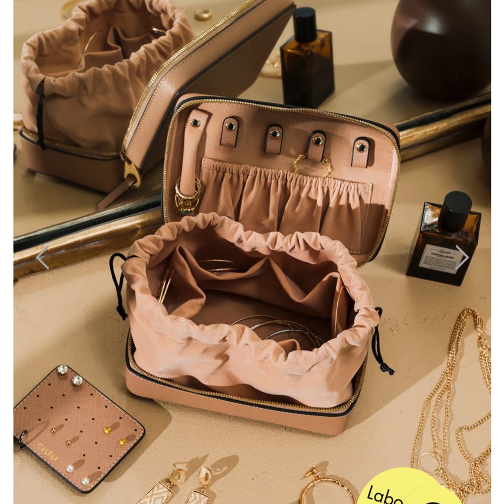 NWOT jewelry box.